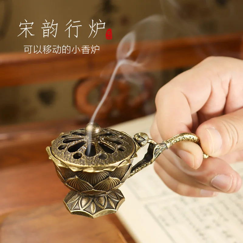 Quemador de incienso de flor de loto con asa, artesanía metálica pequeña de latón, decoración para el hogar